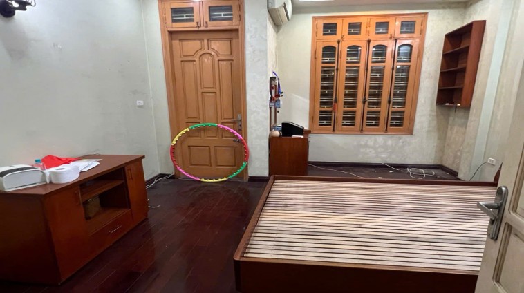 Cho kinh doanh các mặt hàng sạch sẽ ngõ ô tô Phố Ngụy Như Kom Tum 5 tầng, 50m2, 35 Triệu